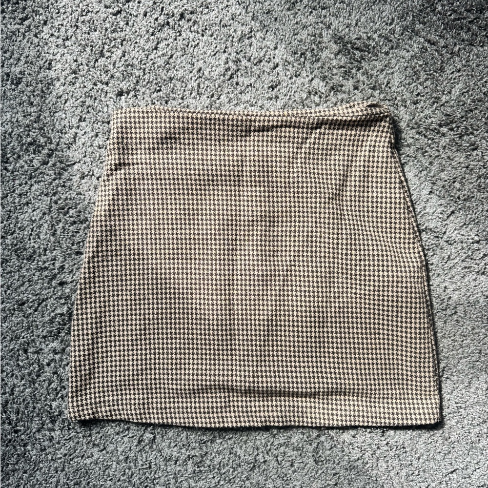 Classic Houndstooth Mini Skirt